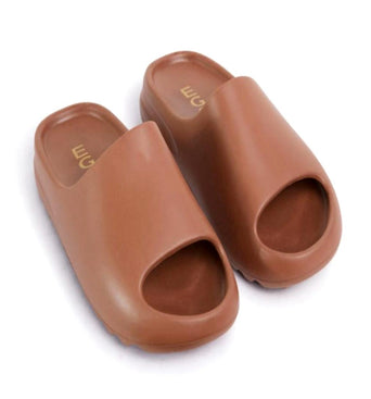 Playoff Fashion Slides